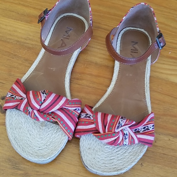 BOHO ESPADRILLES - Picture 1 of 7